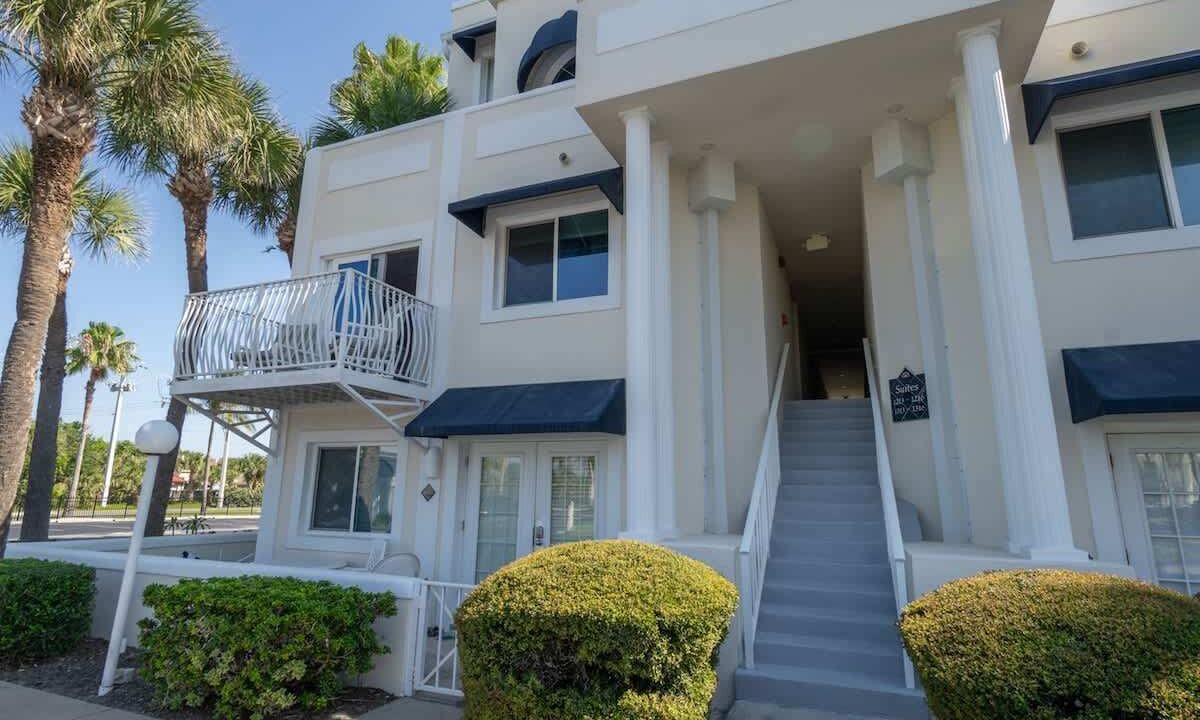 Photo of Outdoor in Cape Caneveral Beach Gardens