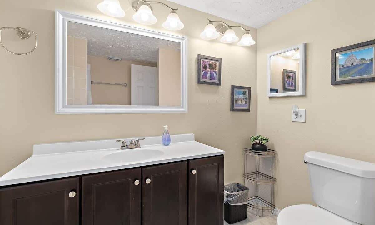 Photo of Bathroom in Cape Caneveral Beach Gardens