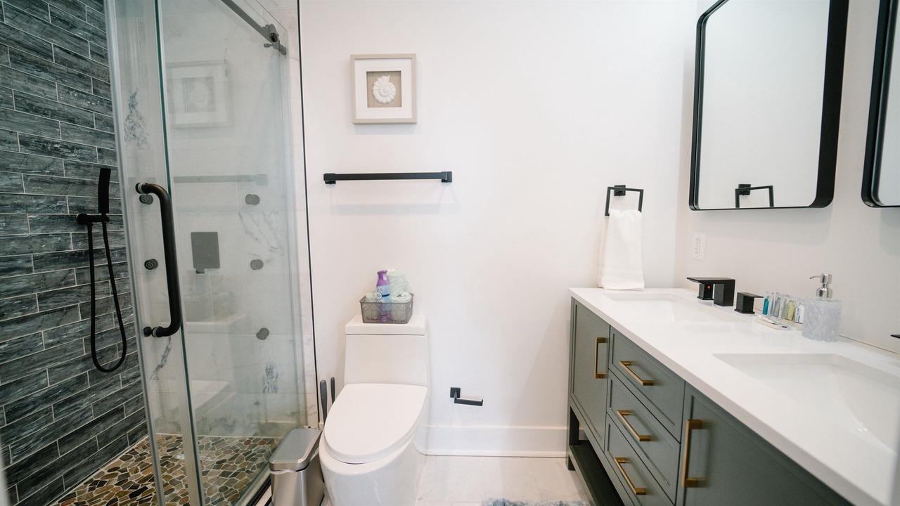 Photo of Bathroom in Park View