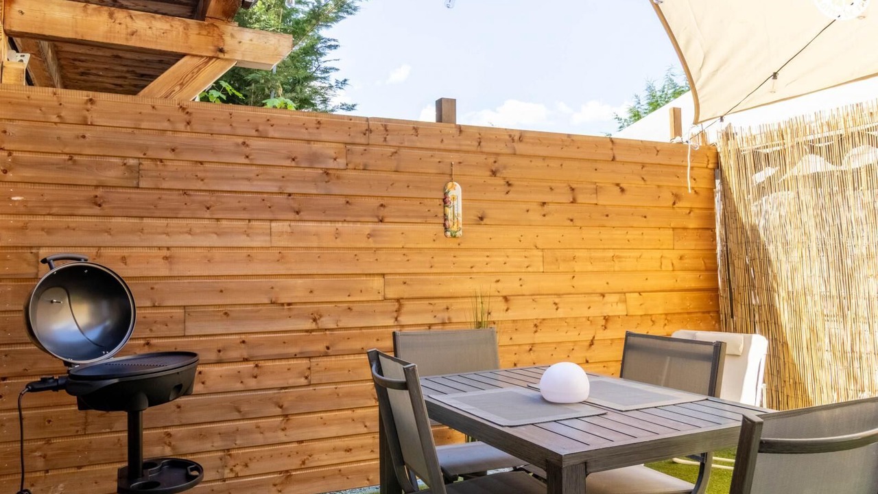 Photo of Outdoor in Myans