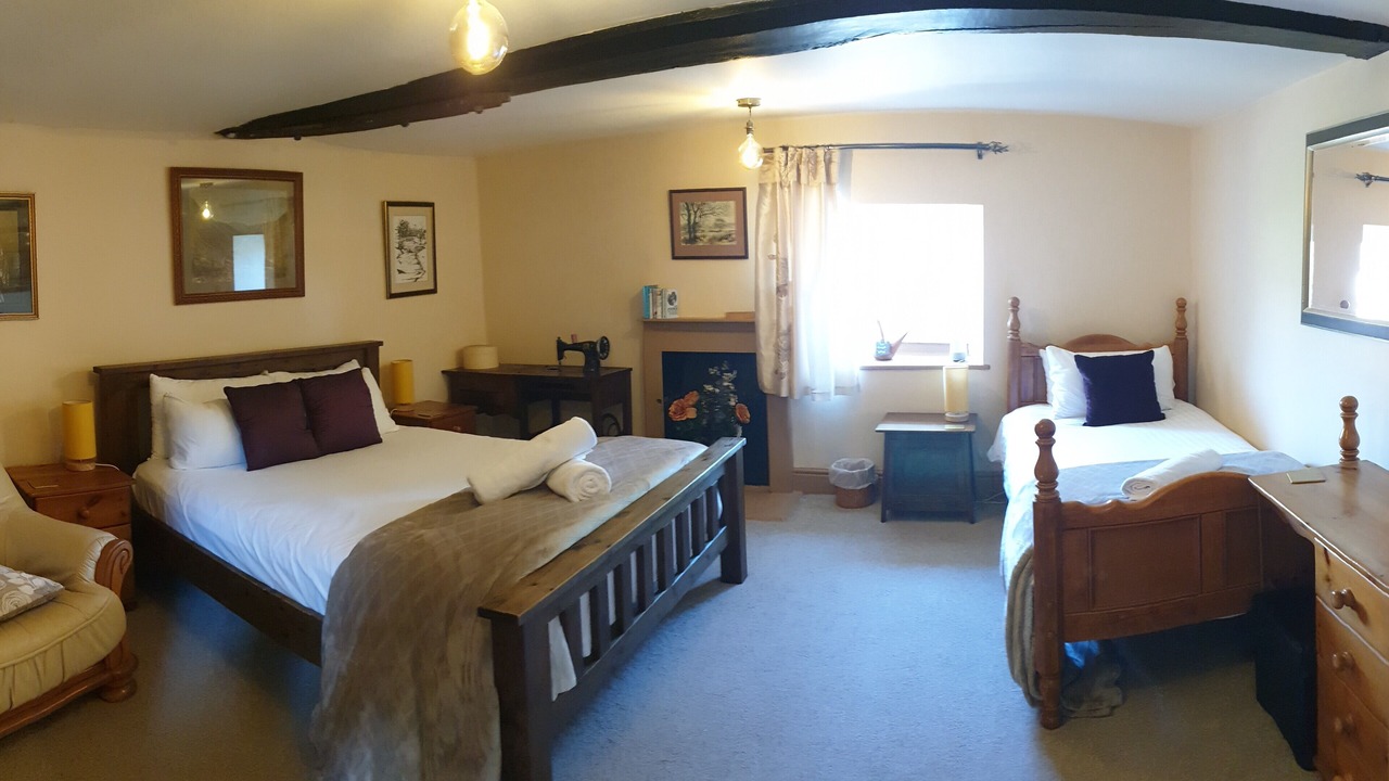 Photo of Bedroom in Tibshelf