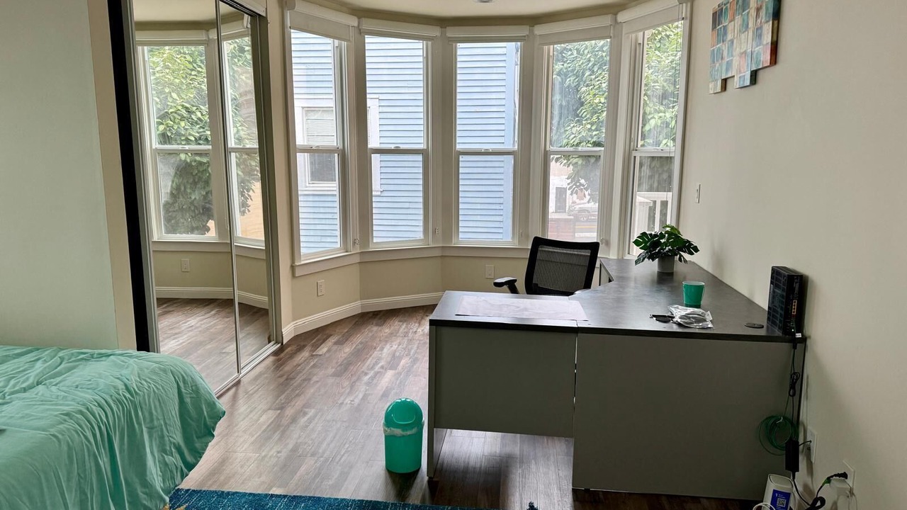Photo of Bedroom in Downtown Berkeley