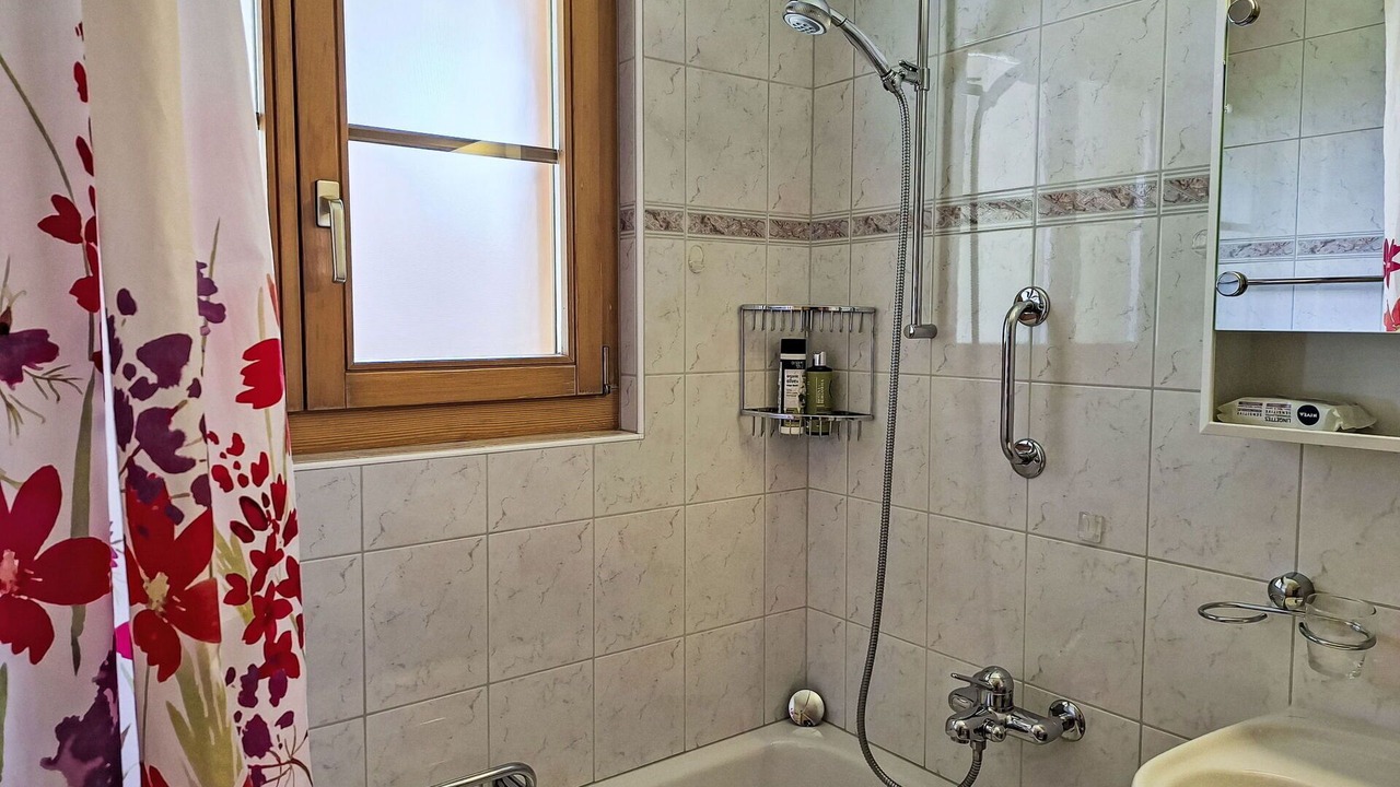 Photo of Bathroom in Kandersteg