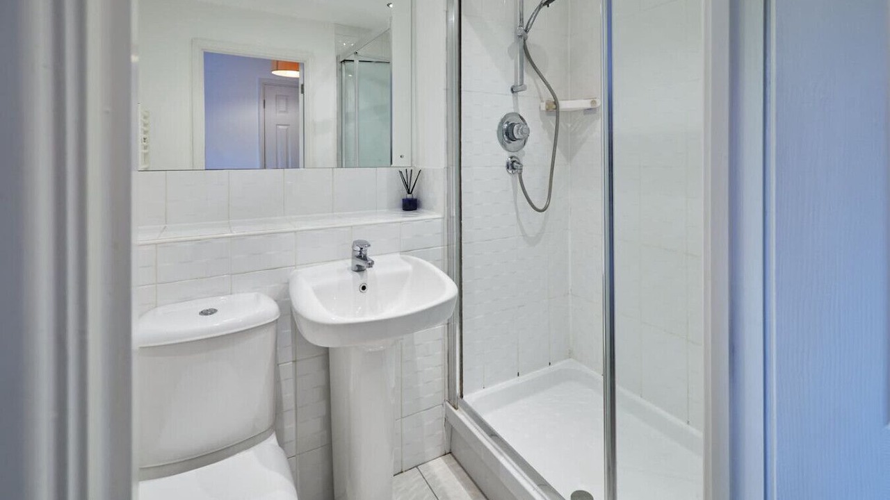 Photo of Bathroom in Oadby