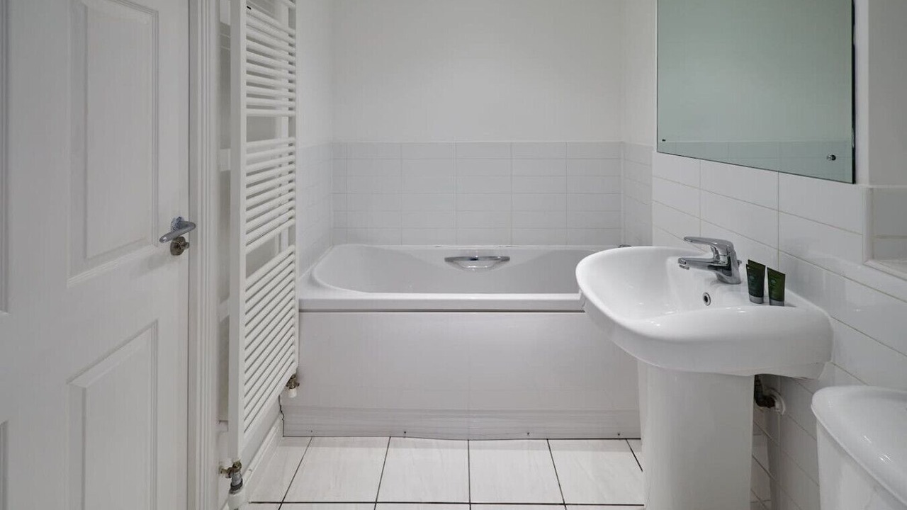 Photo of Bathroom in Oadby