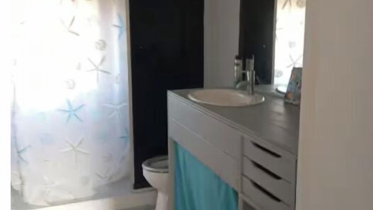 Photo of Bathroom in Saint-Yzans-de-Medoc