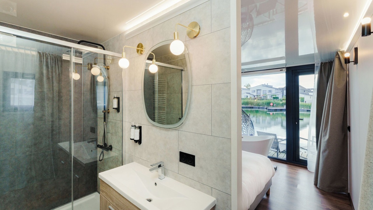 Photo of Bathroom in L'Isle-Adam