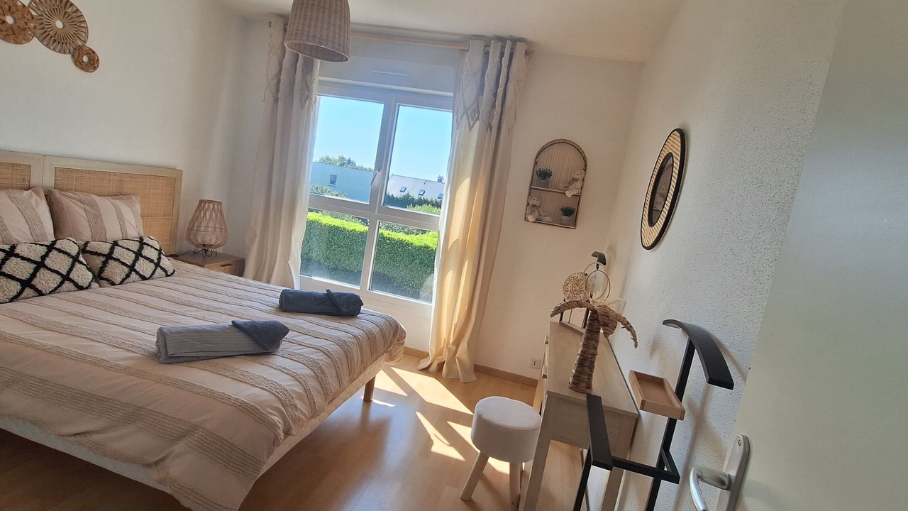 Photo of Bedroom in Lannion