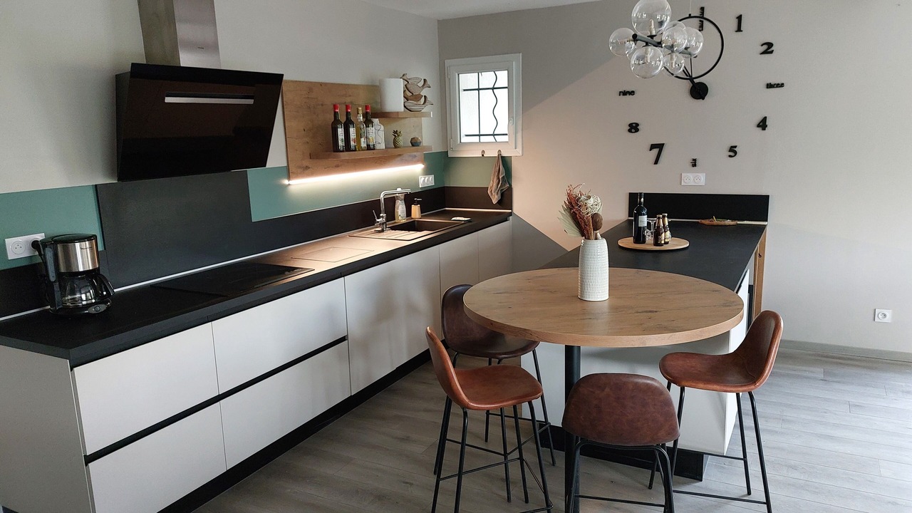 Photo of Kitchen in Saint Alban Auriolles
