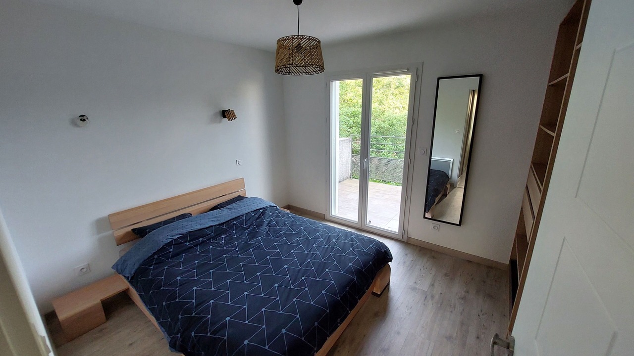 Photo of Bedroom in Saint Alban Auriolles