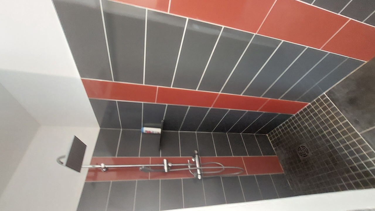 Photo of Bathroom in Saint Alban Auriolles
