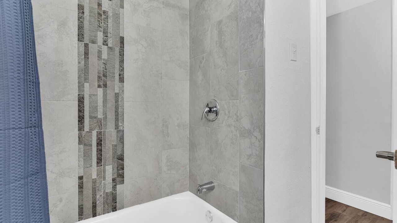 Photo of Bathroom in Englewood Park