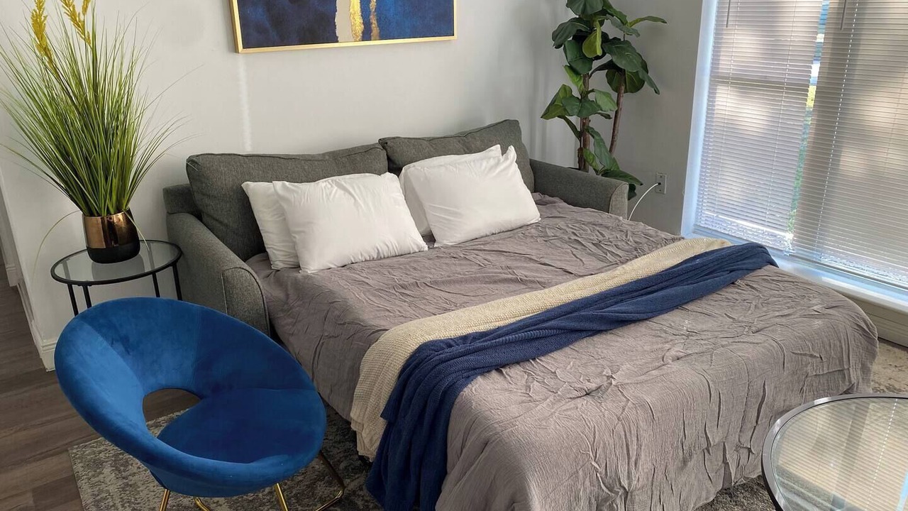 Photo of Bedroom in Englewood Park