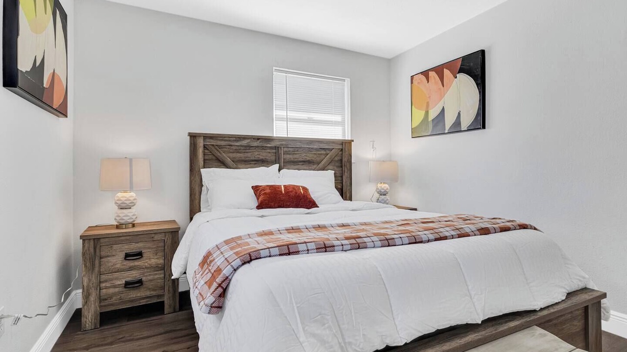 Photo of Bedroom in Englewood Park