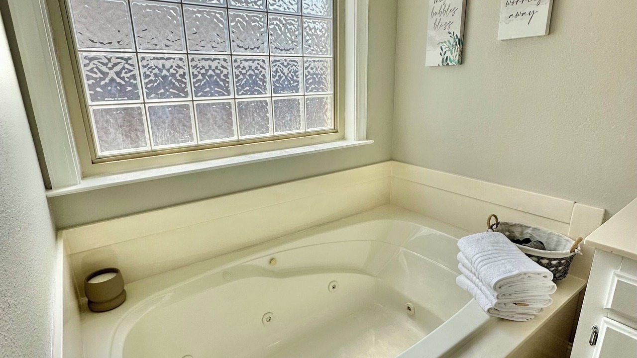 Photo of Bathroom in Lake Hamilton