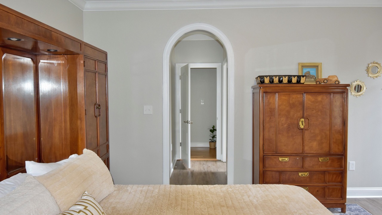 Photo of Bedroom in Lake Hamilton