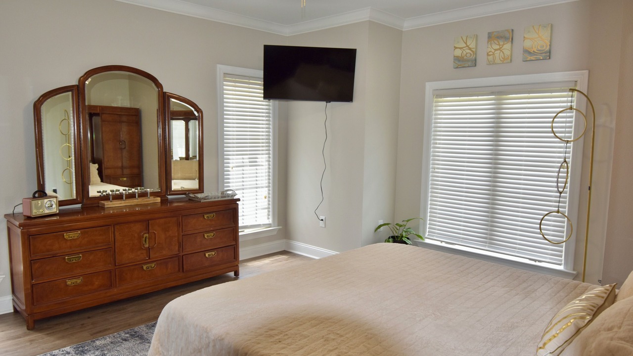 Photo of Bedroom in Lake Hamilton