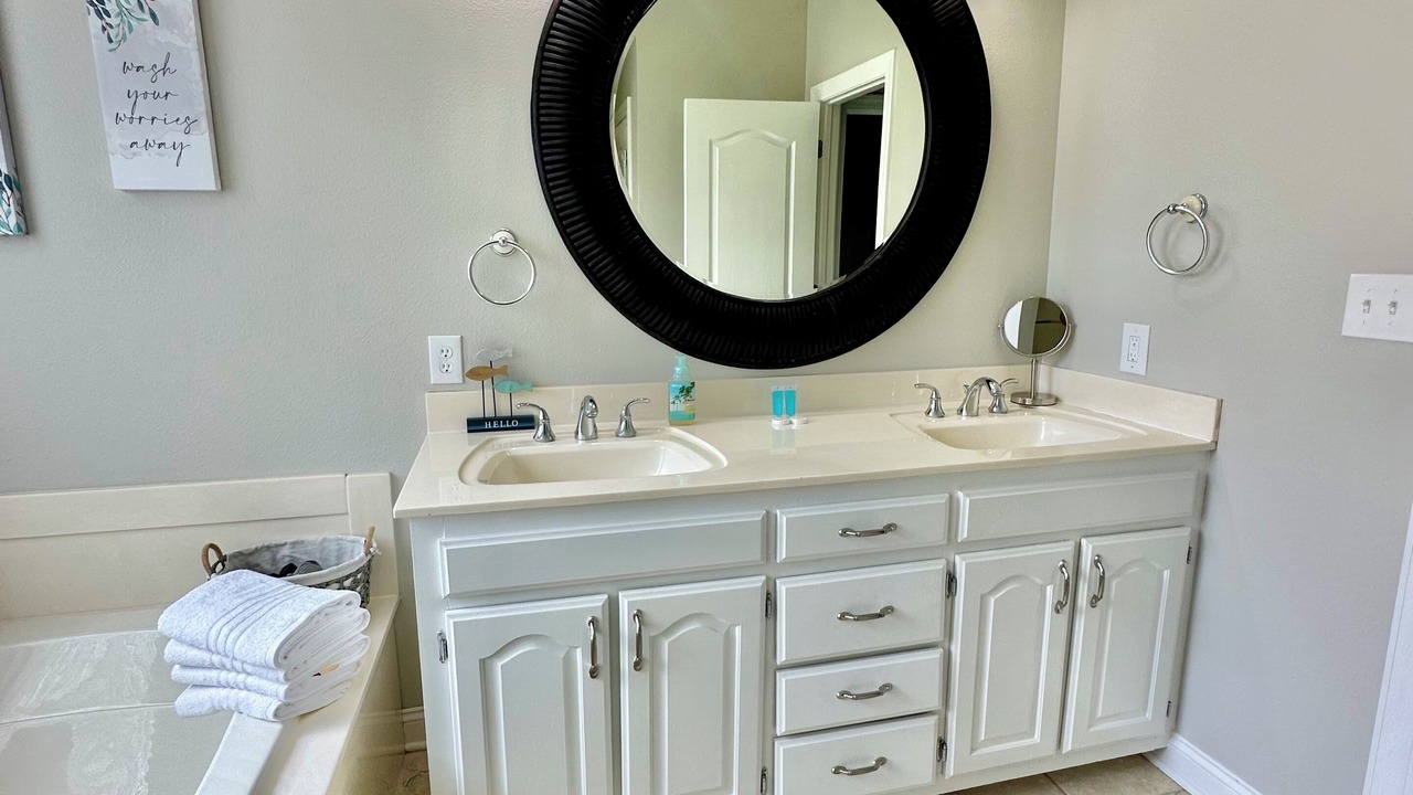 Photo of Bathroom in Lake Hamilton