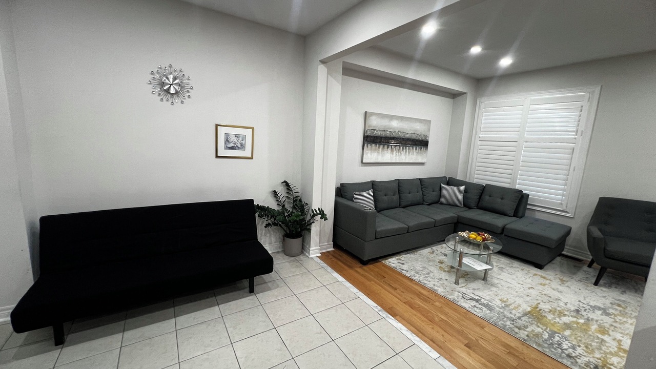 Photo of Livingroom in Milton