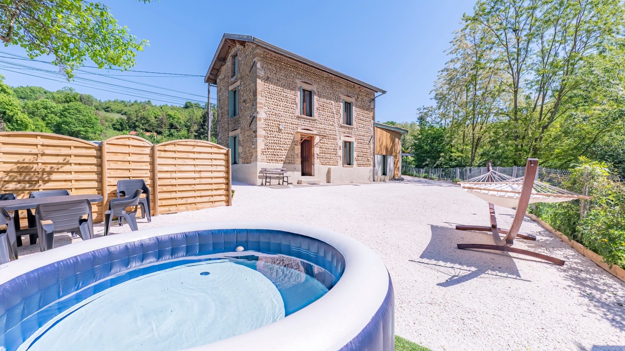 Photo of Outdoor in Saint-Clair-sur-Galaure
