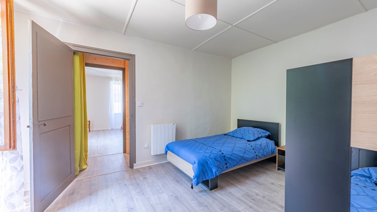 Photo of Bedroom in Saint-Clair-sur-Galaure
