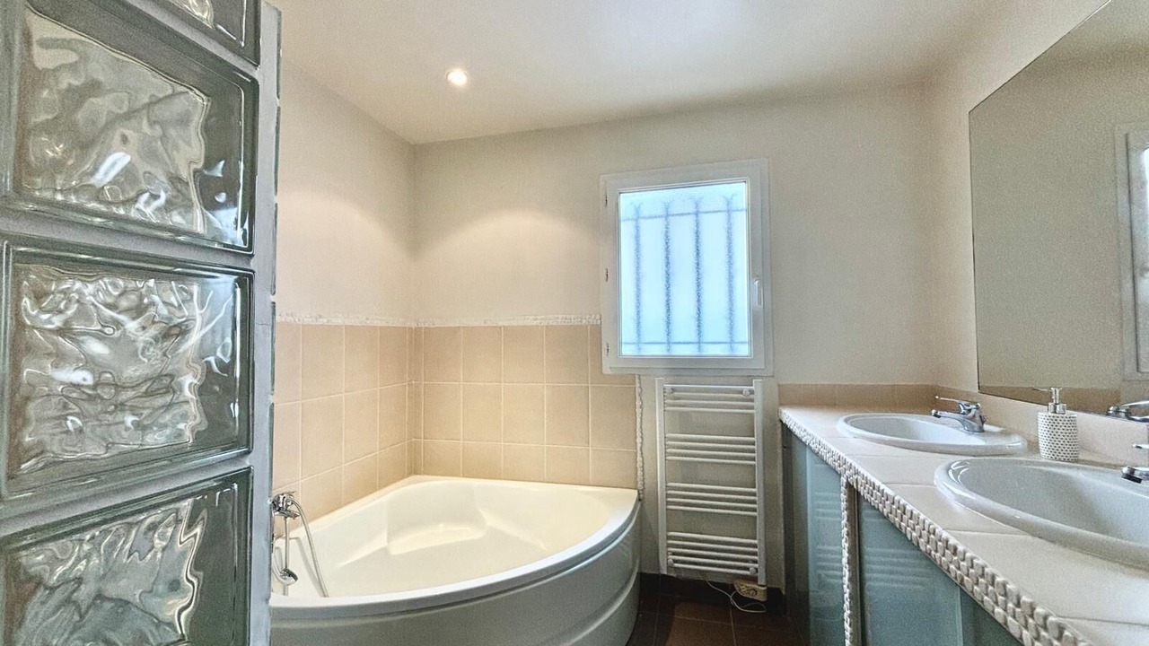 Photo of Bathroom in Souvignargues