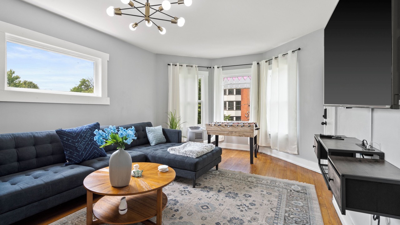 Photo of Livingroom in Downtown Syracuse