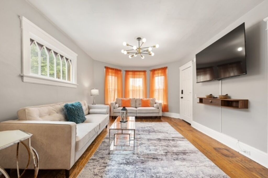 Photo of Livingroom in Downtown Syracuse