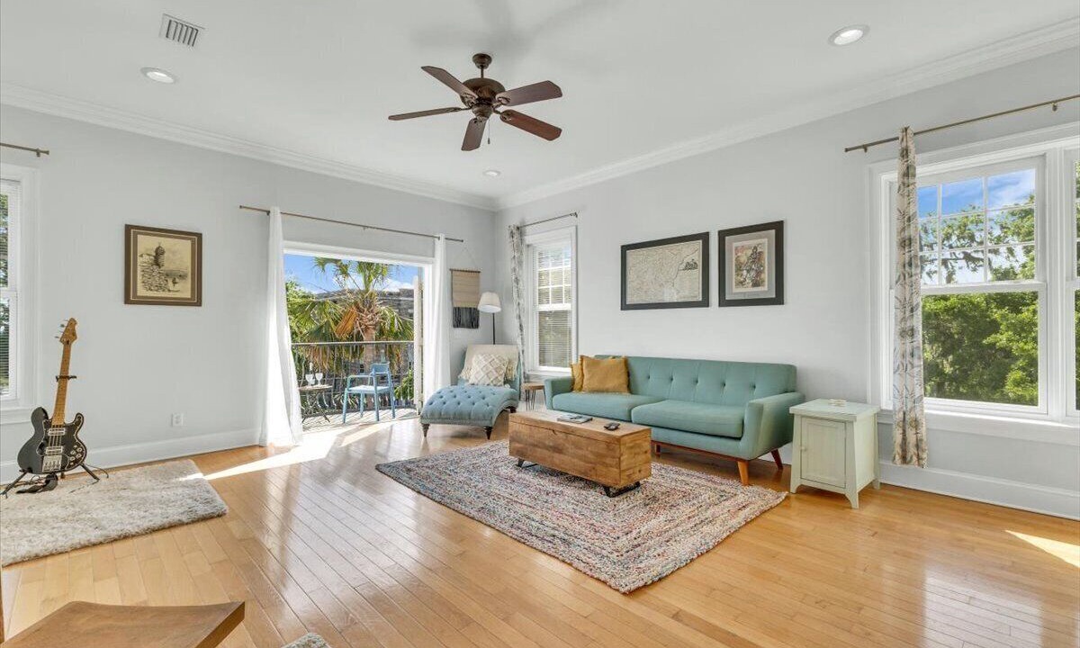 Photo of Livingroom in Darien