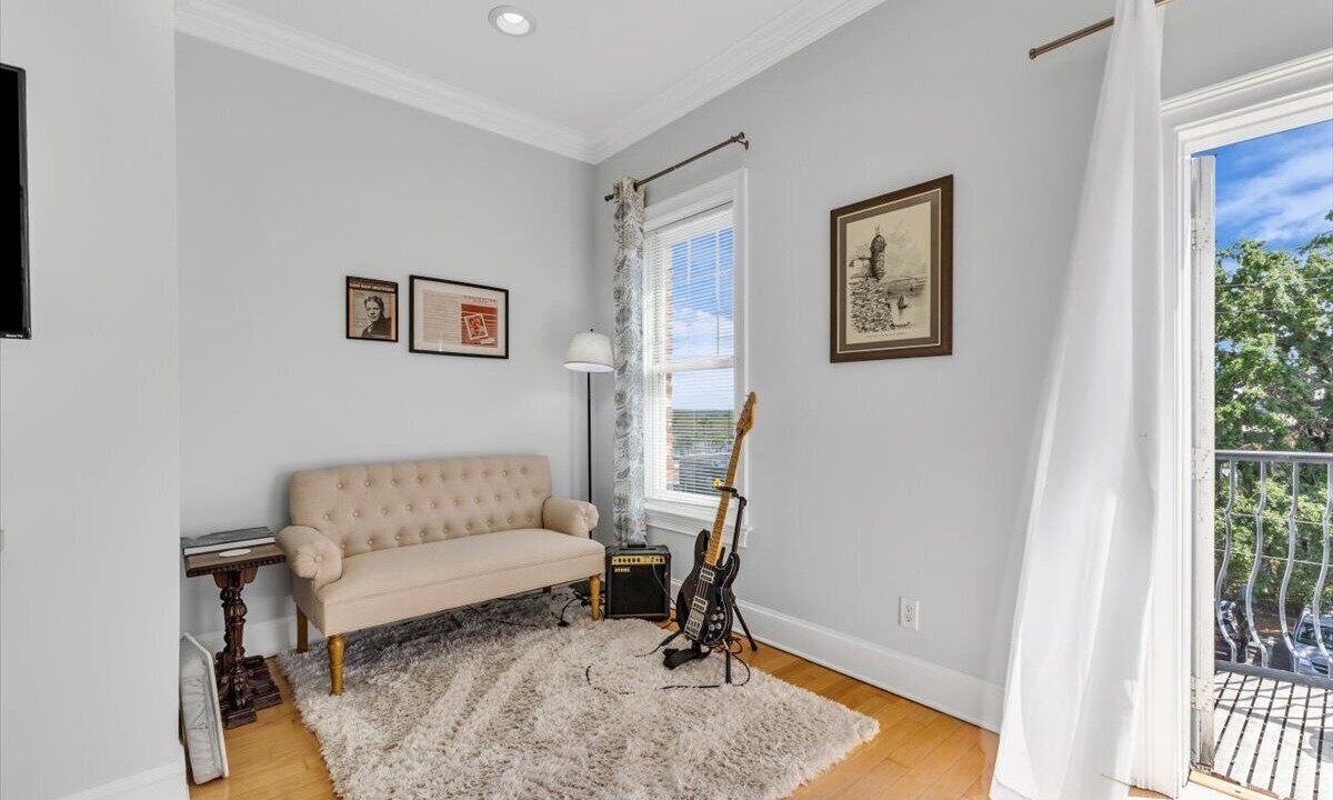 Photo of Livingroom in Darien
