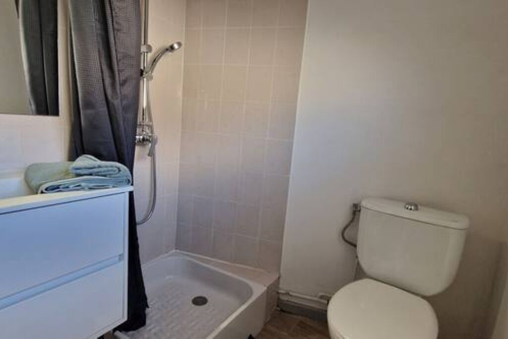 Photo of Bathroom in Mont-de-Marsan