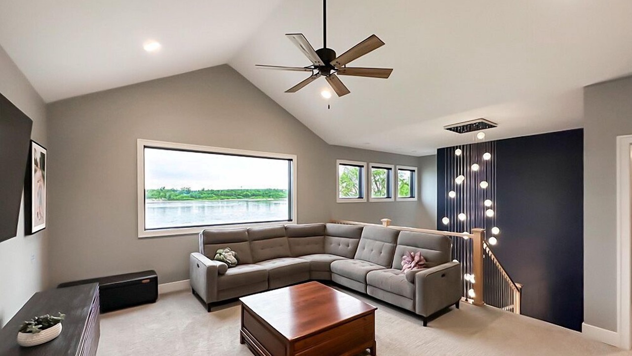 Photo of Livingroom in LaPlatte I