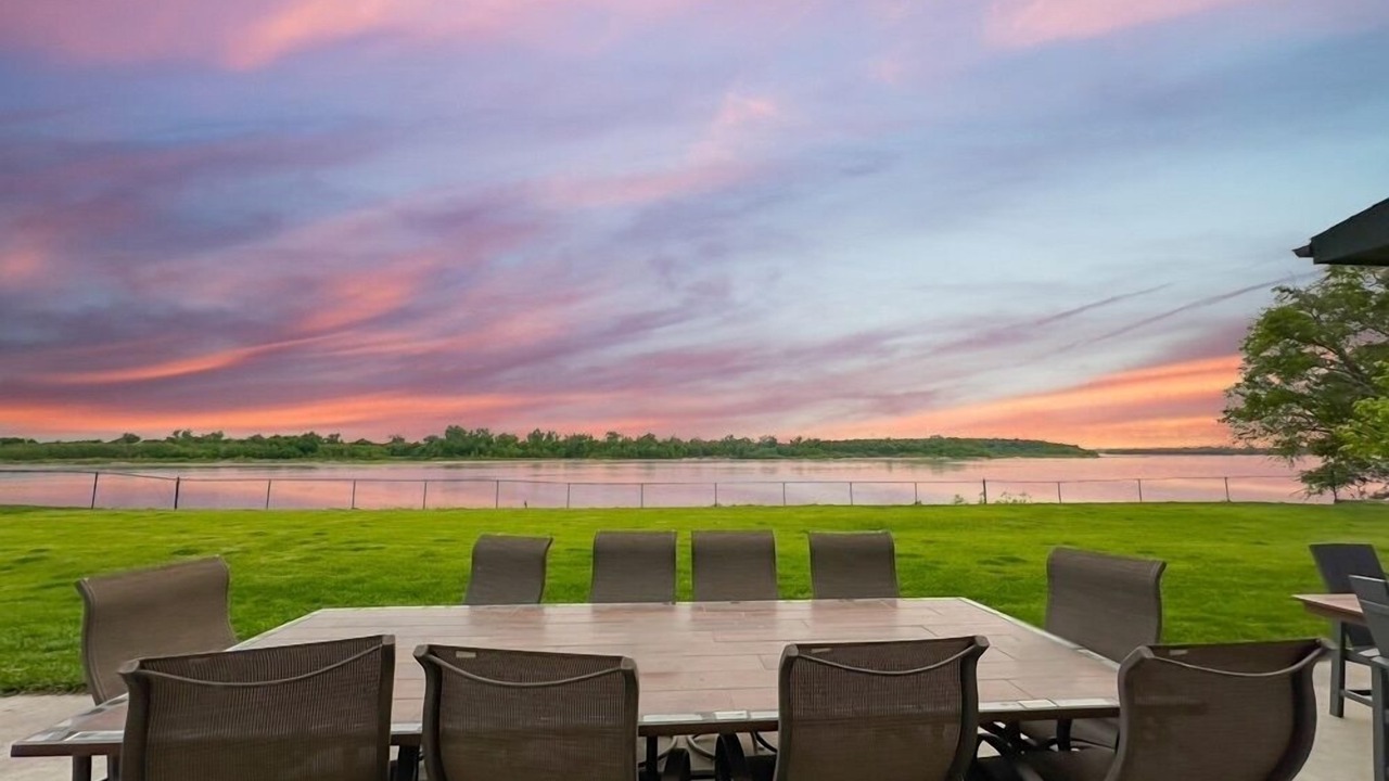 Photo of Outdoor in LaPlatte I