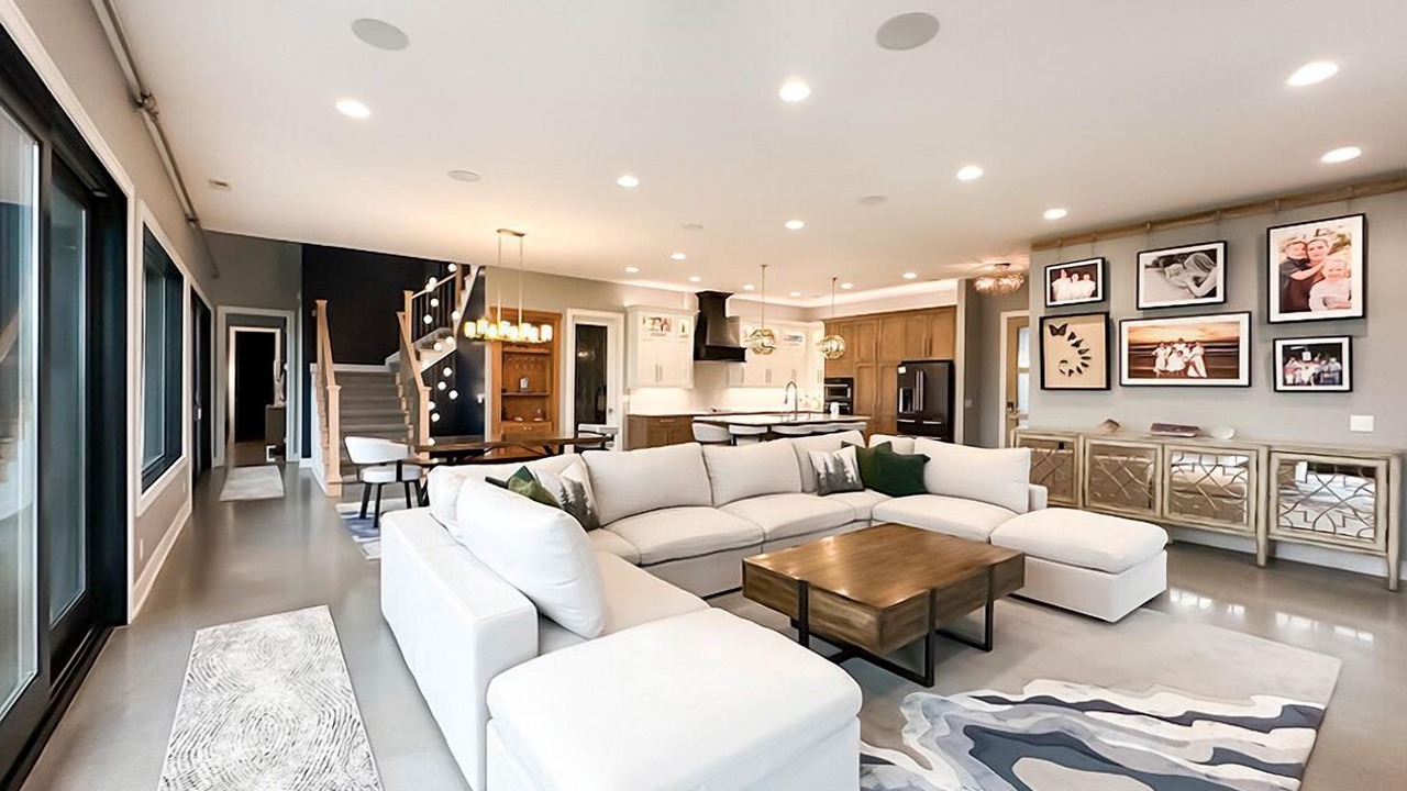 Photo of Livingroom in LaPlatte I