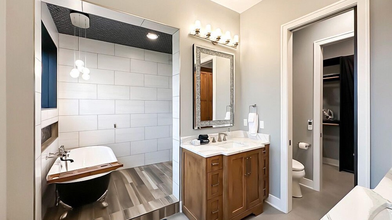 Photo of Bathroom in LaPlatte I
