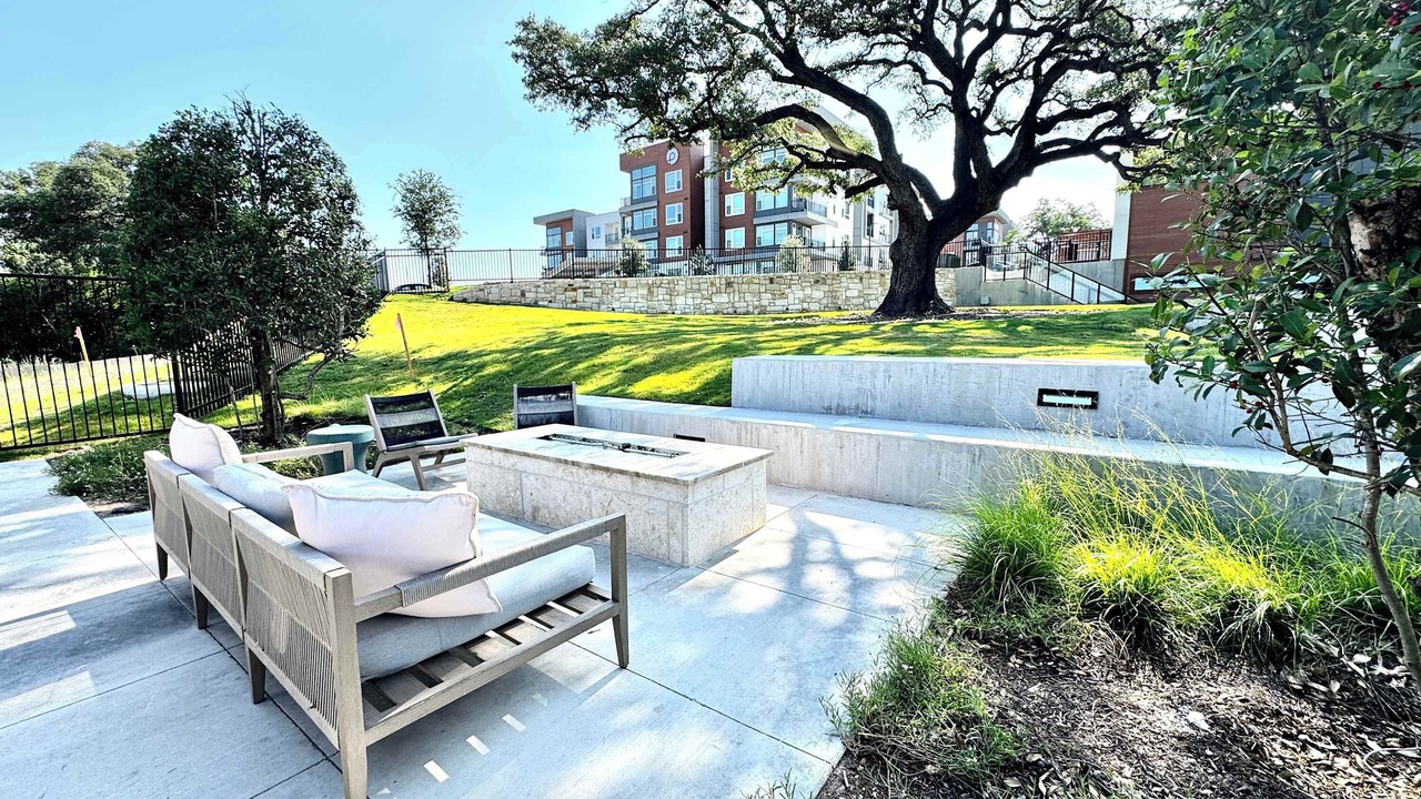 Photo of Patio Balcony in McNeil