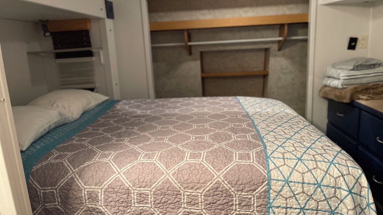 Photo of Bedroom in South Valley
