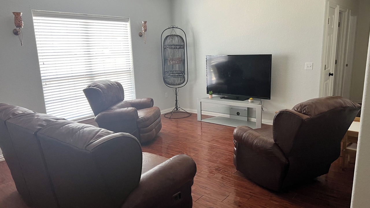 Photo of Livingroom in Calera