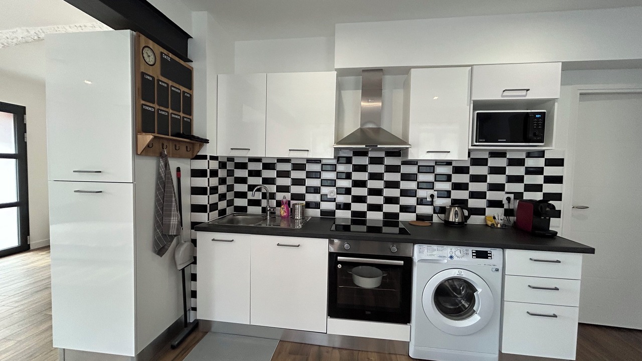 Photo of Kitchen in Drap