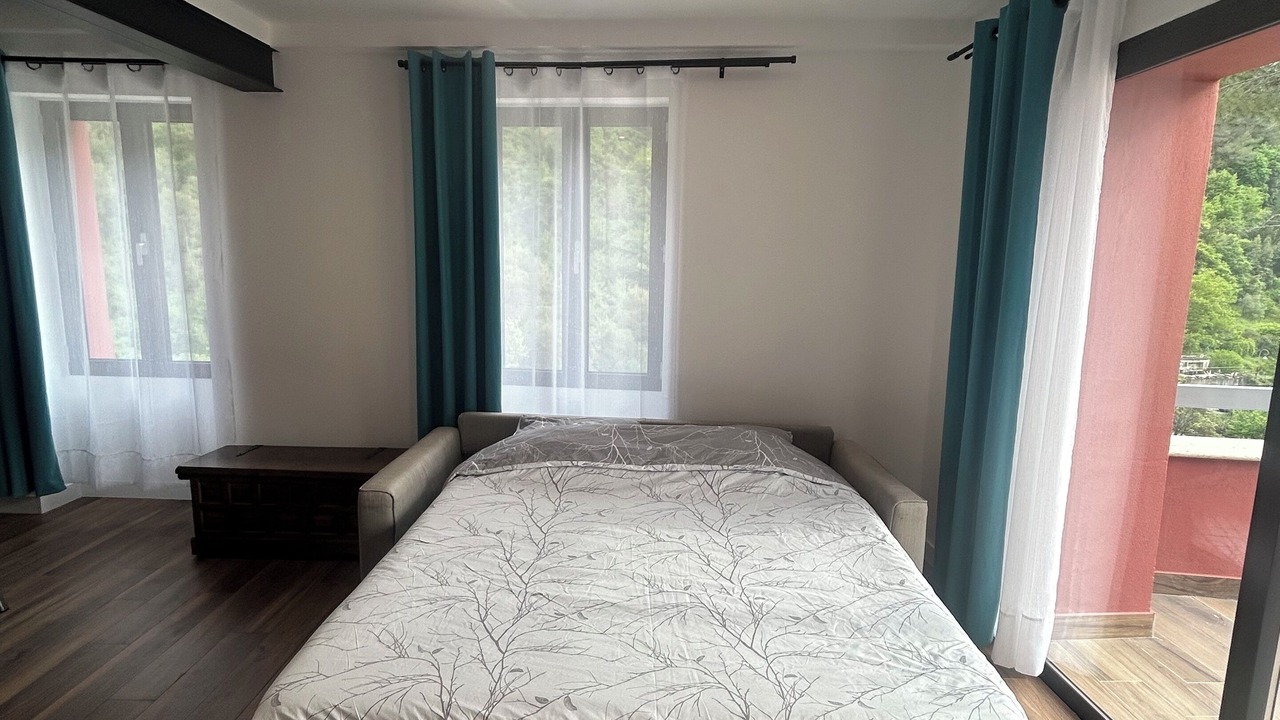 Photo of Bedroom in Drap