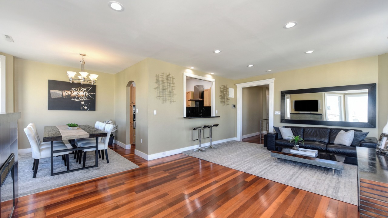 Photo of Livingroom in Nob Hill