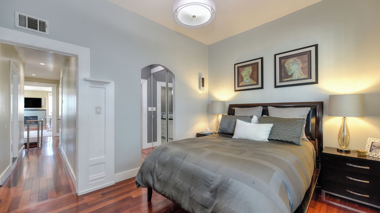 Photo of Bedroom in Nob Hill