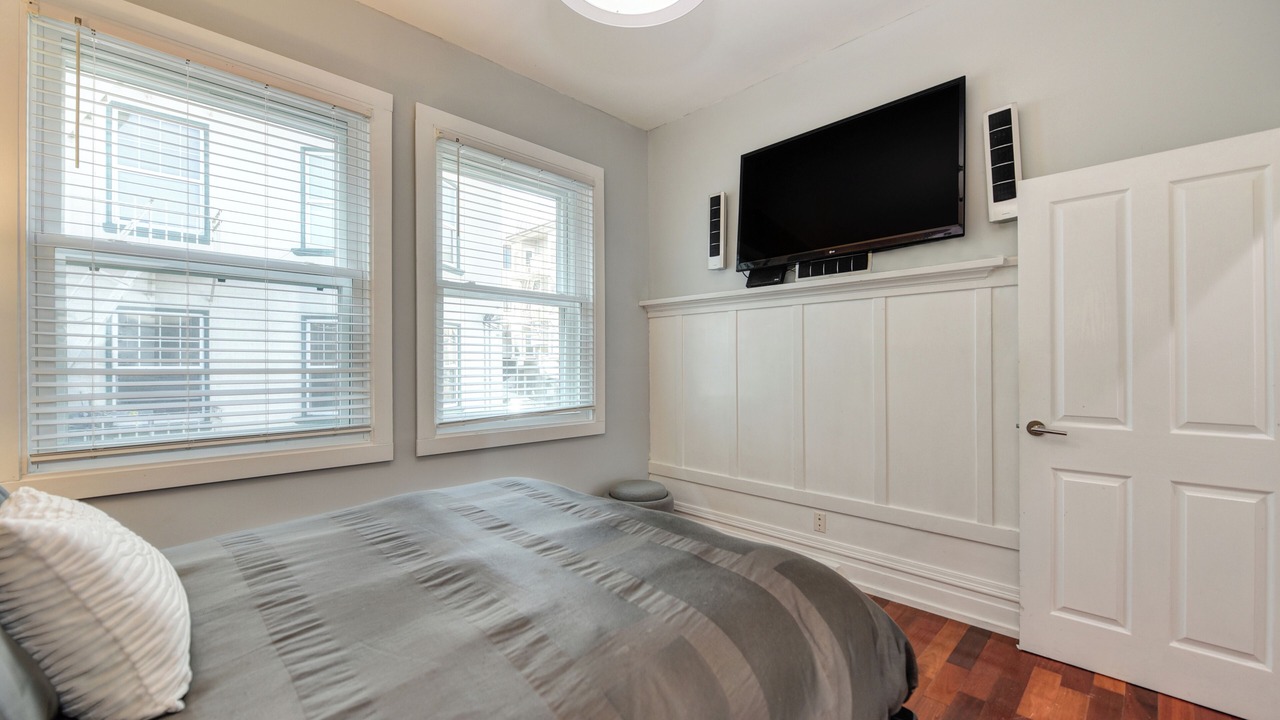 Photo of Bedroom in Nob Hill
