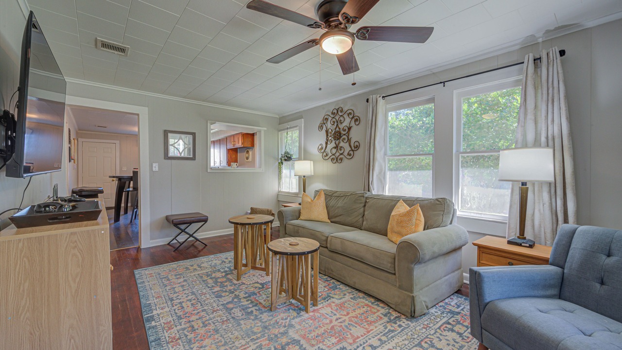 Photo of Livingroom in Lafayette