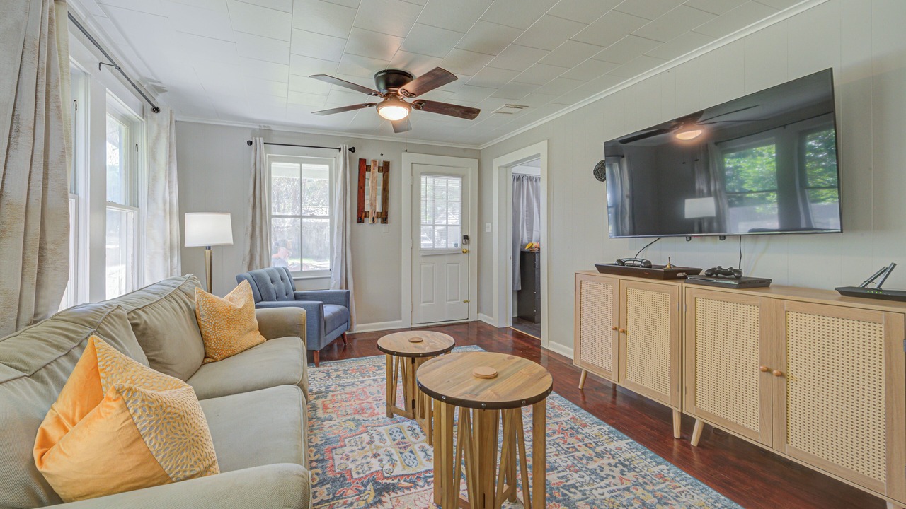 Photo of Livingroom in Lafayette