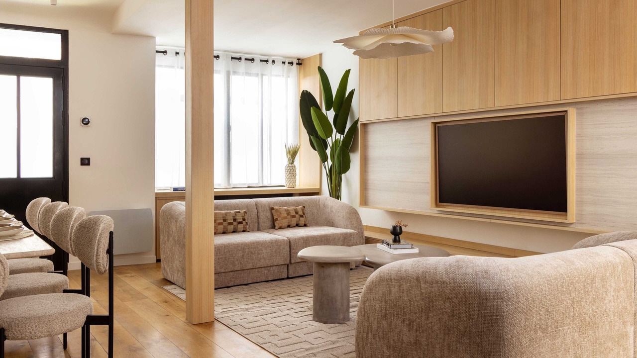 Photo of Livingroom in 17th Arrondissement