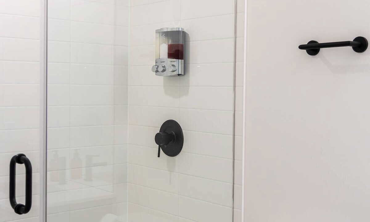 Photo of Bathroom in Harwood