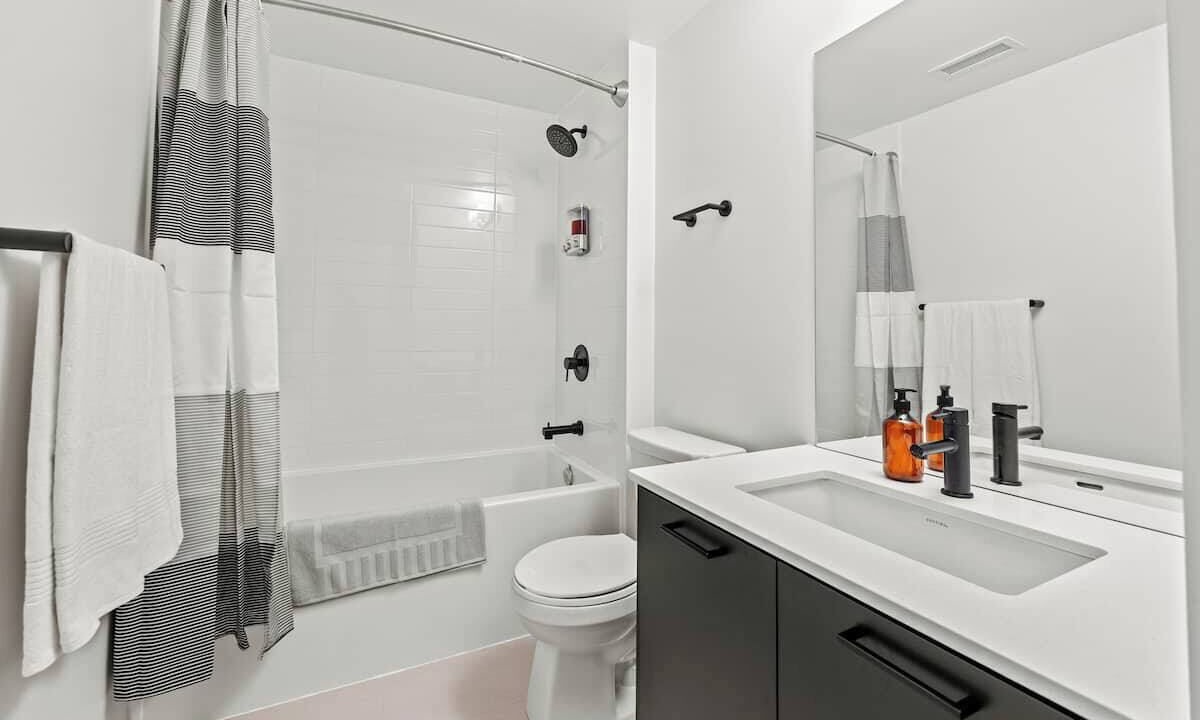 Photo of Bathroom in Harwood