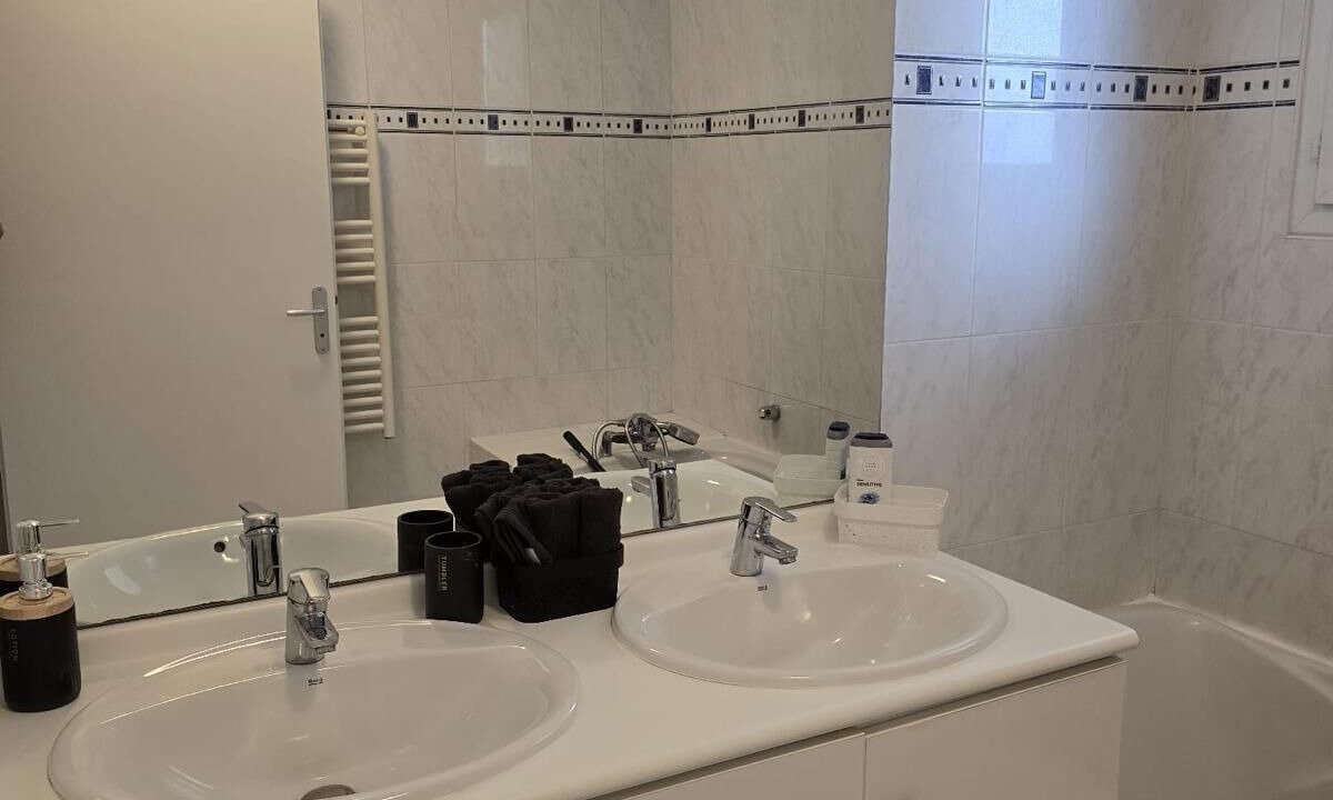 Photo of Bathroom in Vielle-Chapelle