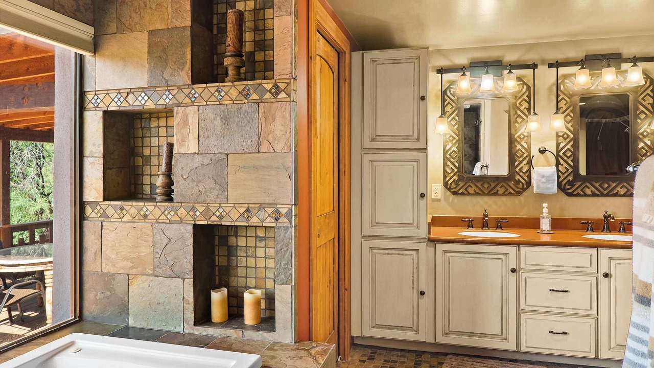 Photo of Bathroom in Oak Creek